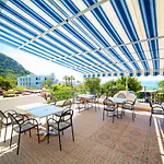 La Mandorla Barano dʼIschia