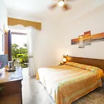 Hotel La Mandorla Barano dʼIschia