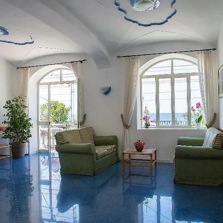 La Mandorla 3* Barano dʼIschia