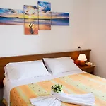 La Mandorla Hotel 3*