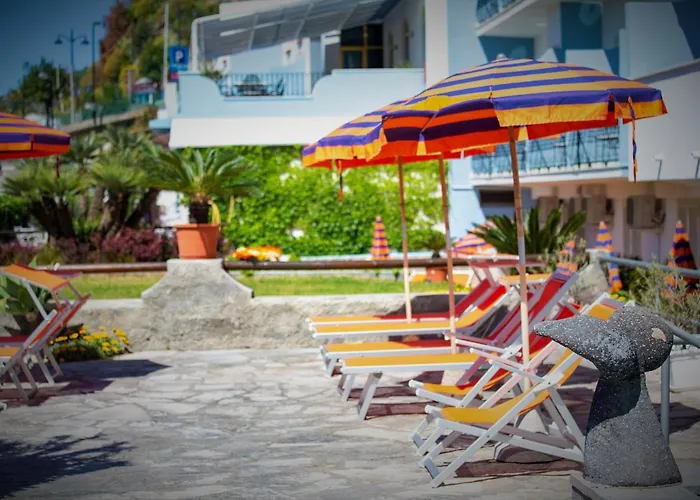 La Mandorla Barano dʼIschia