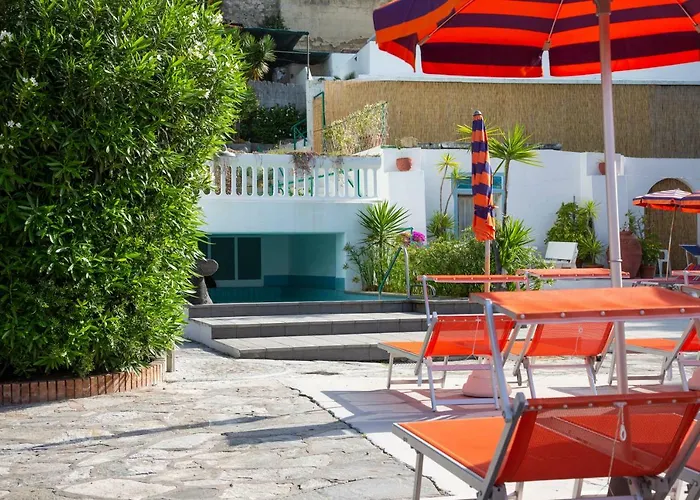 La Mandorla Barano dʼIschia