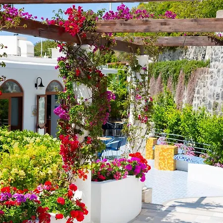 Hotel La Mandorla 3*