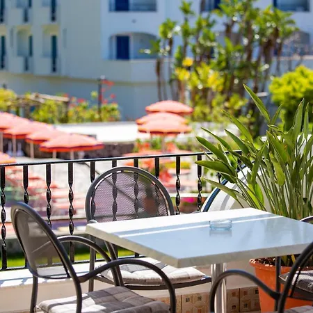 Hotel La Mandorla 3*