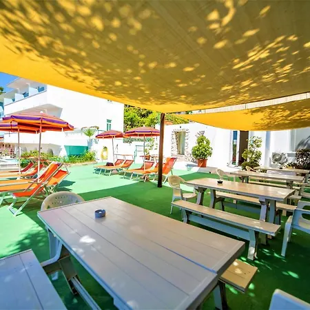 La Mandorla Hotel 3*