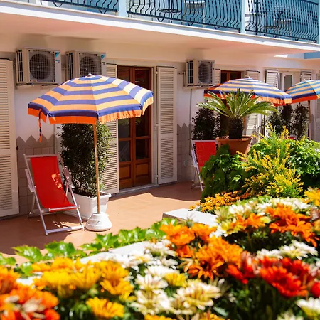 La Mandorla 3* Barano dʼIschia