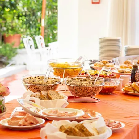 La Mandorla Hotel 3*