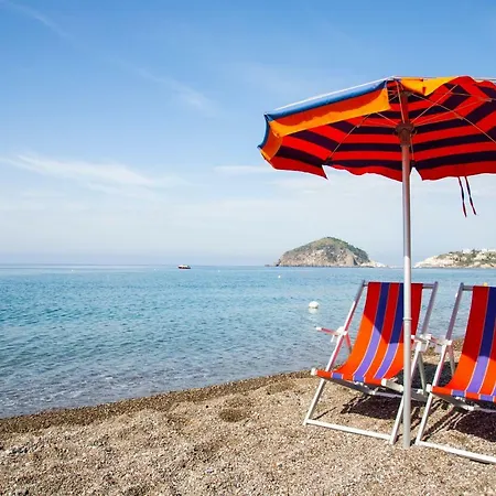 La Mandorla Barano dʼIschia